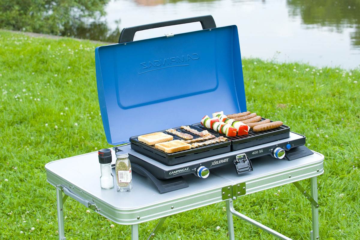 RECHAUD 2 FEUX XCELERATE GRILL De CAMPINGAZ Modele 400SG